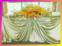 Fiestas de 15 aos y decoracion de bodas con flores y telas.